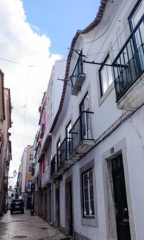 Traditional Lisbon Madragoa Studio Exterior photo